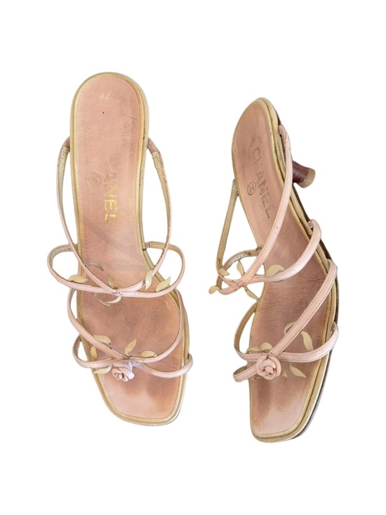 CHANEL Shoes - Chanel 2001 Vintage Lagerfeld Pink Rosebud Leather Heels EU 37.5 Authentic Shoes